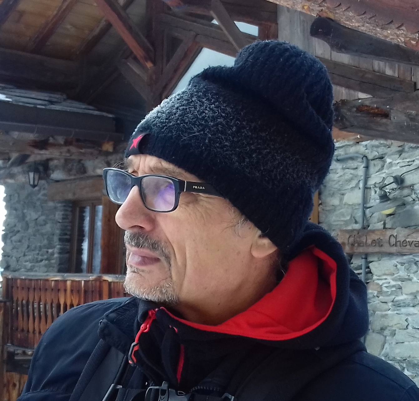 Portrait de l’auteur·e